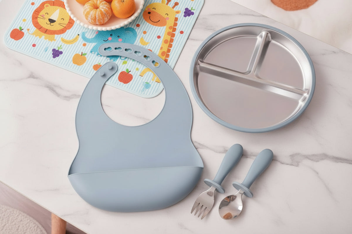Ensemble repas bébé en inox et silicone – assiette compartimentée, couverts, bavoir et bol amovible