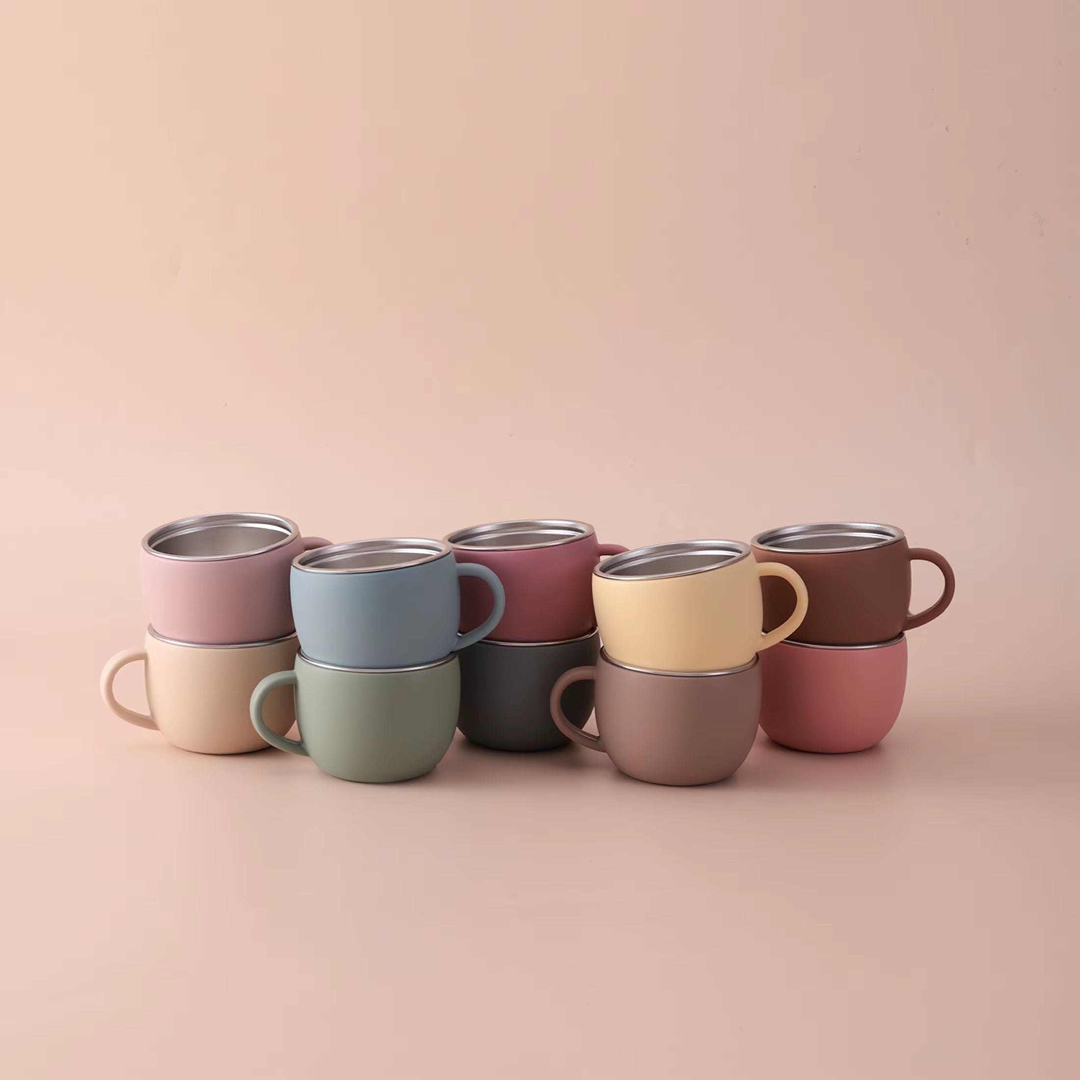 Tasse en inox petits et grands