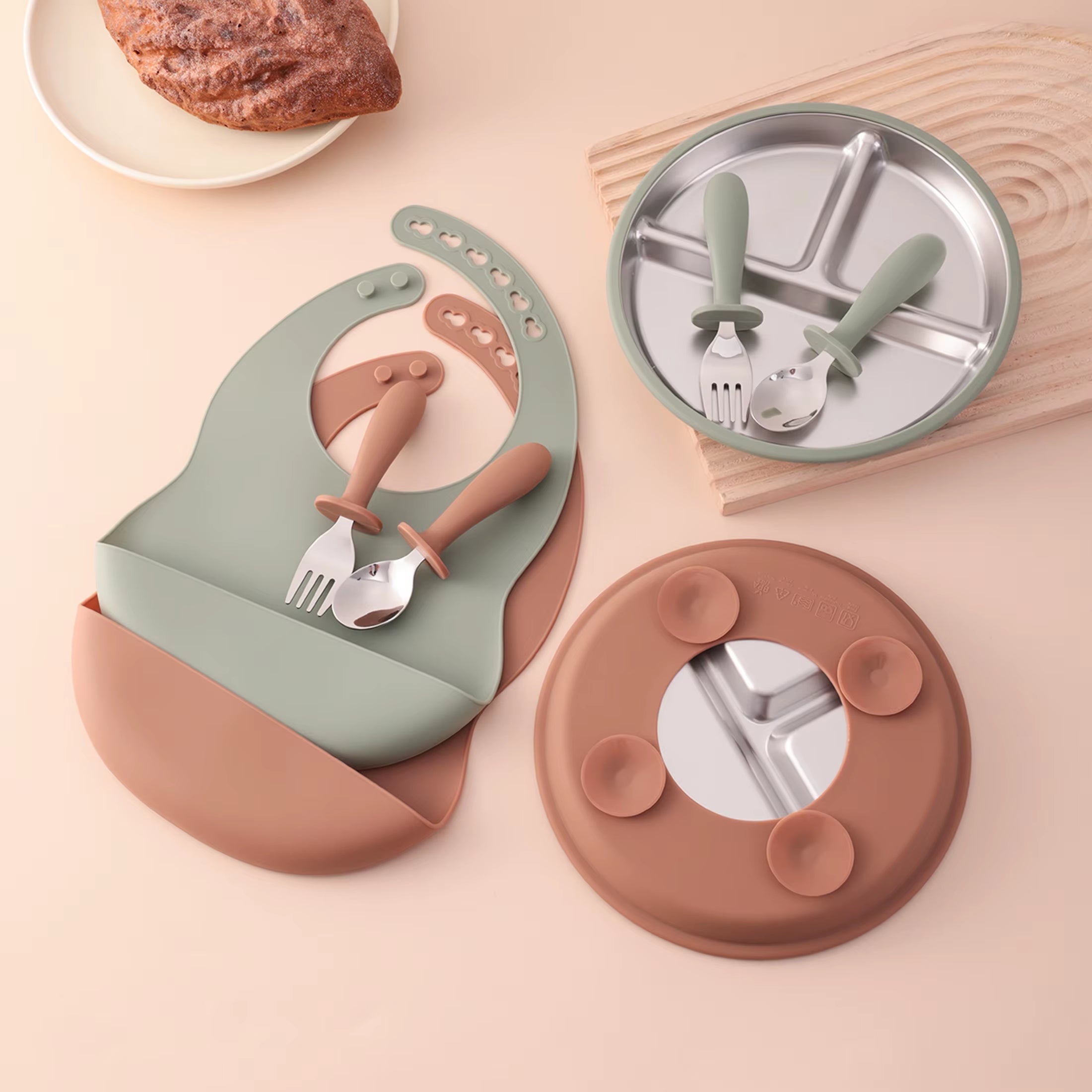 4PCS Stainless Steel Silicone Baby Feeding Set with Detachable Bowl Plate BPA Free Fork Spoon Bib Weaning Tableware Training